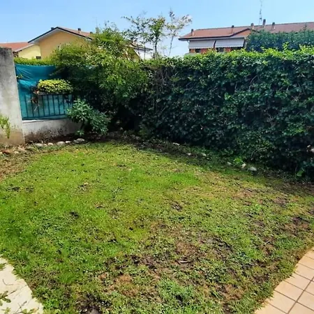 Eniohouse Apartamento Salionze