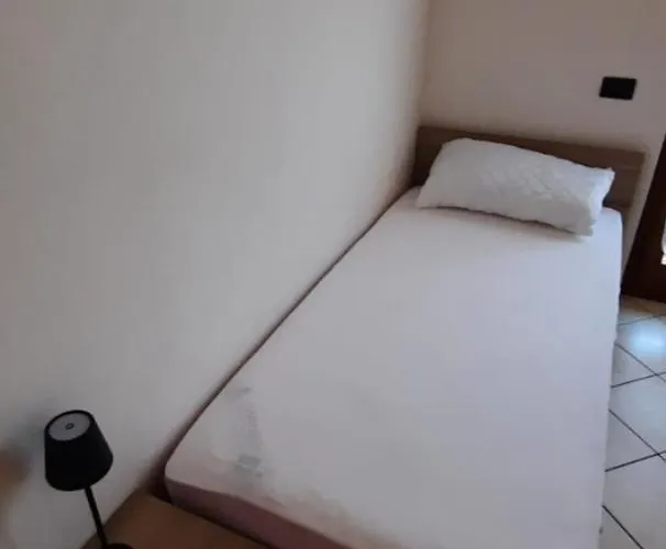 Eniohouse Apartament Salionze